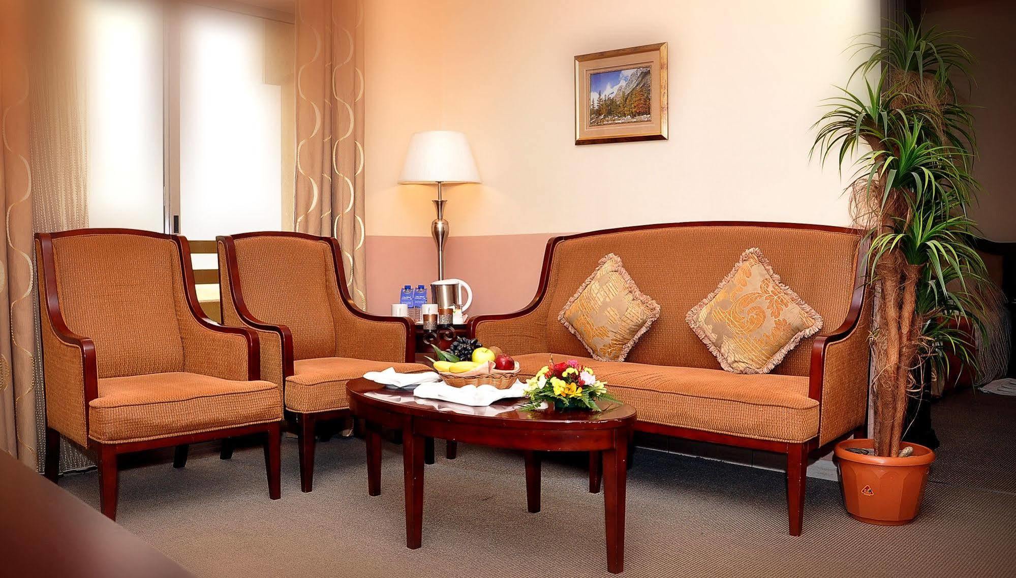 City Hotel Ras el Kaïmah Extérieur photo